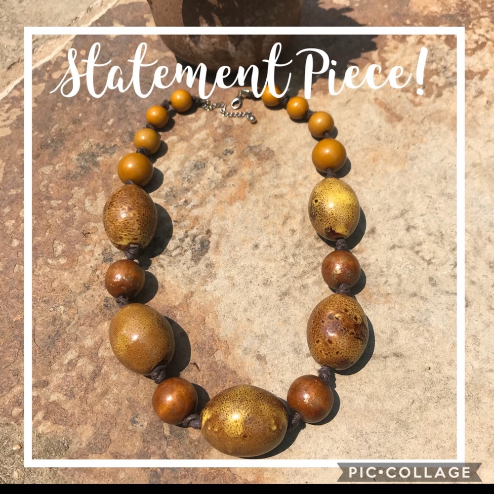 ⭐️Beautiful Extra Large Beaded Necklace⭐️